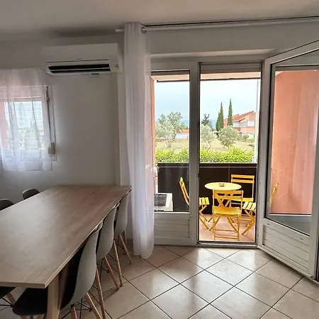 דירה T3 6 Personnes Avec Terrasse, Wifi, Climatisation *