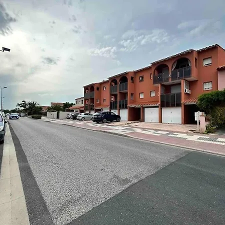 דירה T3 6 Personnes Avec Terrasse, Wifi, Climatisation *