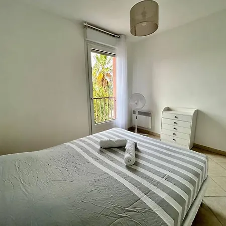 T3 6 Personnes Avec Terrasse, Wifi, Climatisation * קאנט אן רוסיון